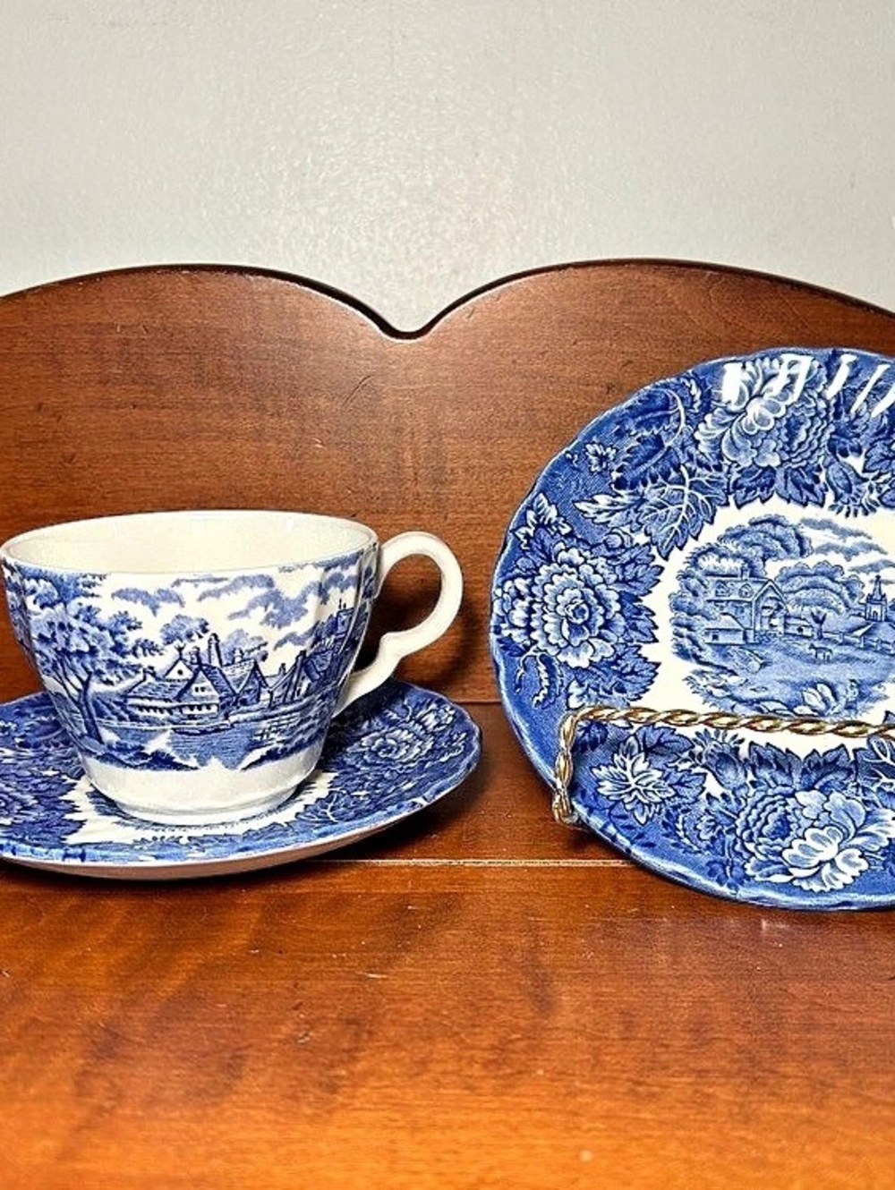Wood & Sons English Scenery Cup & 2 Saucers excellent condition